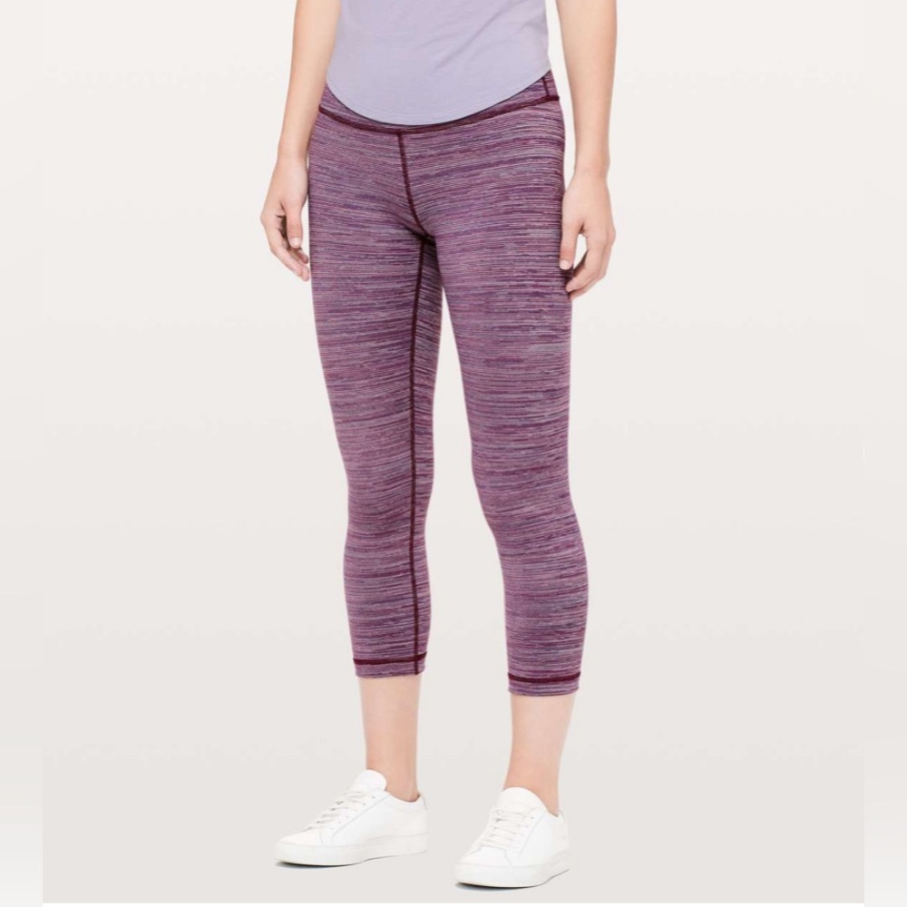Lululemon Wunder Under Crop High-Rise
Edged Stripe Jacquard Blueprint